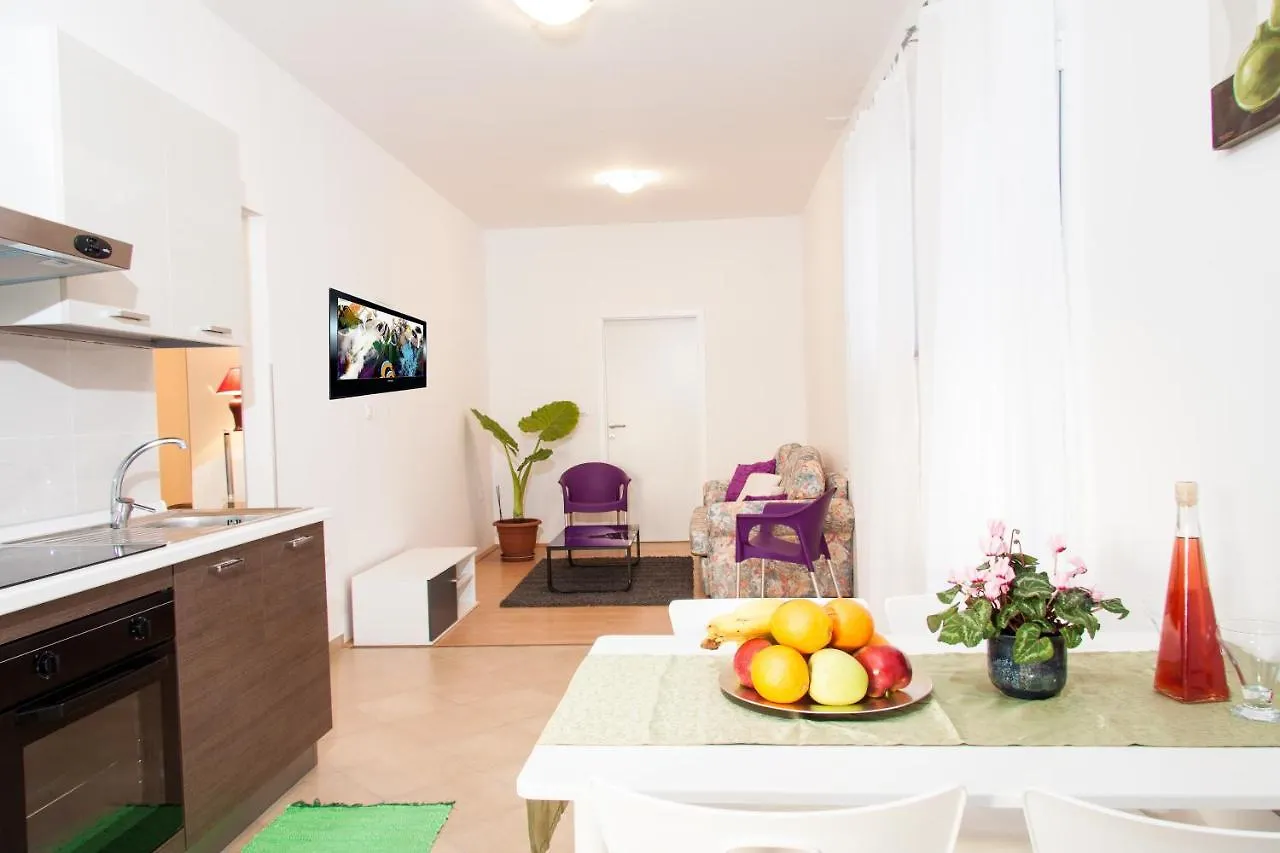 Apartments Adria Blue Кастав