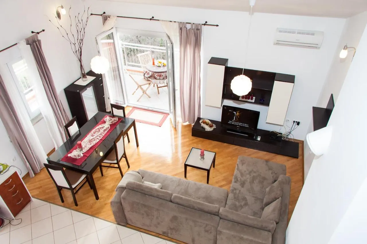 Apartments Adria Blue Кастав