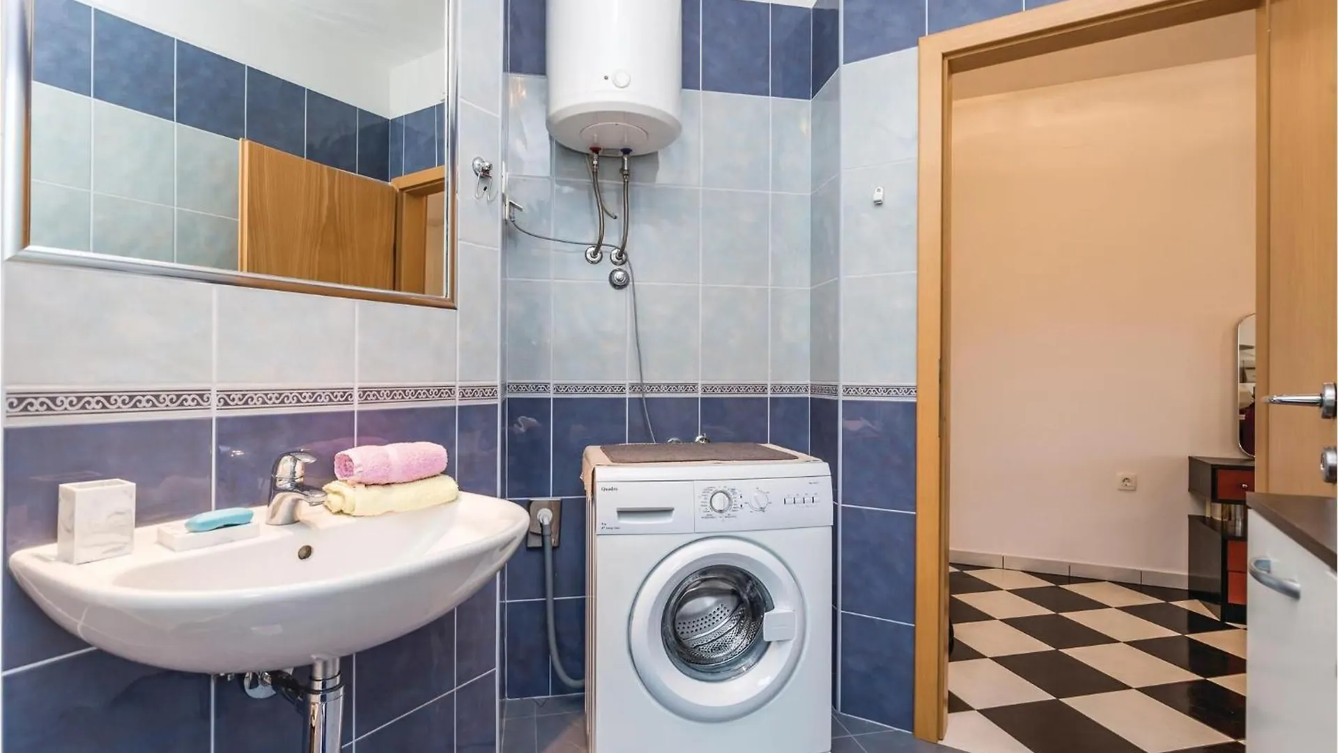 Apartments Adria Blue Кастав